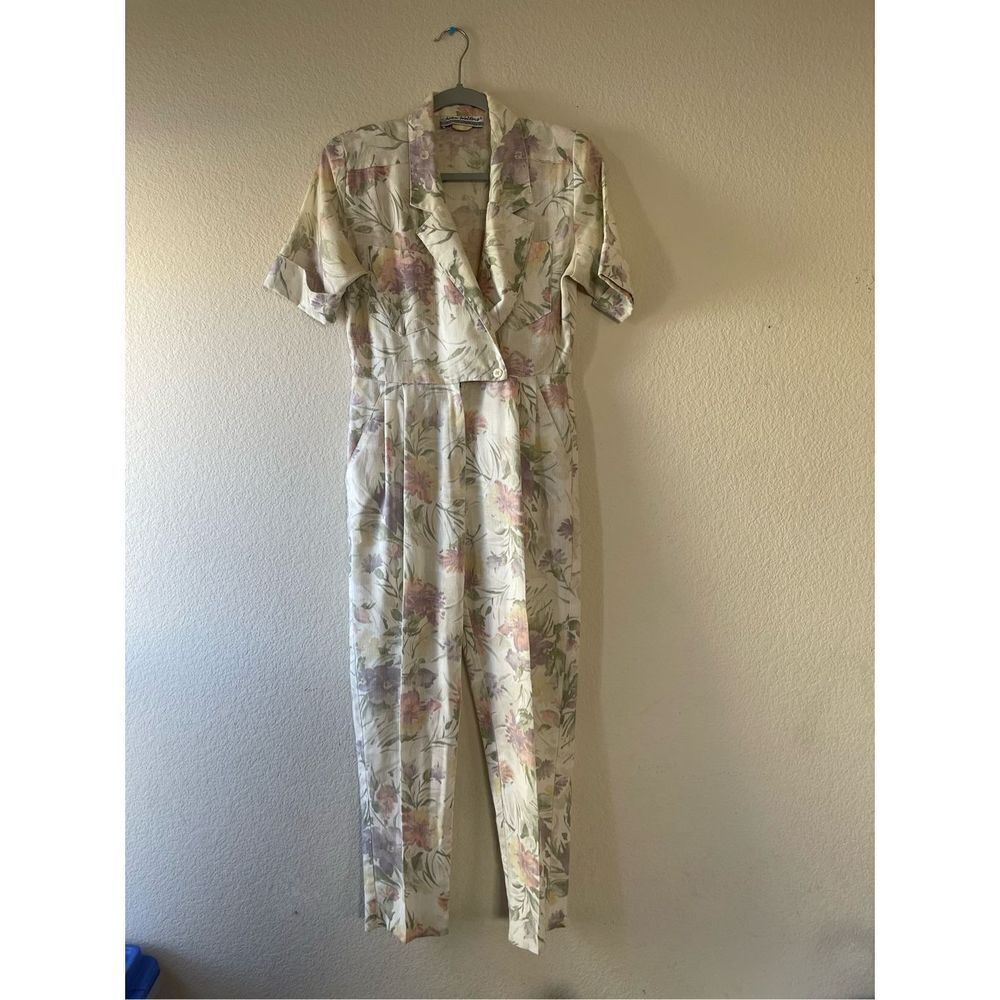 Vintage floral linen feel women’s jumpsuit size‎ small